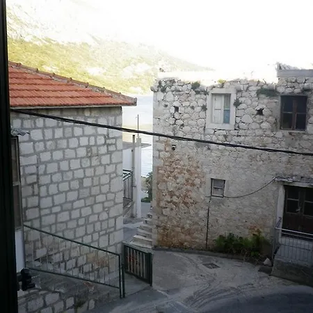 Apartments Igrane *