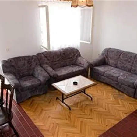 Apartments Igrane *